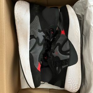 JORDAN DELTA 3 MID / Men 10.5 / worn once & too small